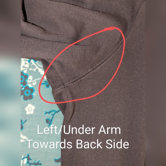 Torrid Black Tunic Length Sweatshirt w Graphic Skull Sleeves Sz 1 GC Plz Read - Picture 13 of 13